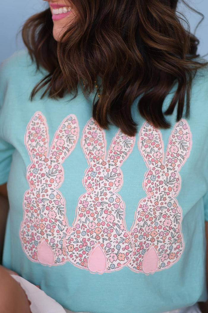{FLORAL COTTONTAIL BUNNIES} Chalky Mint Crew Neck Tee