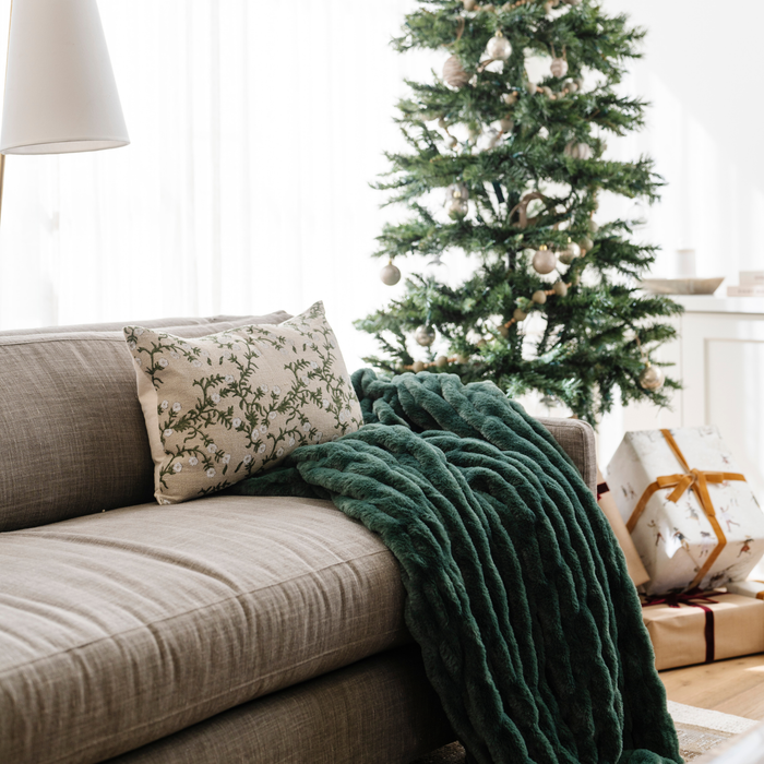 HOLIDAY DOUBLE RUCHED FAUX FUR THROW BLANKETS