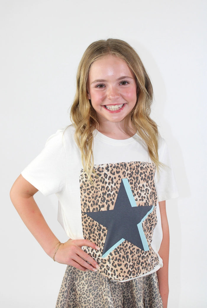 Paper Flower Star Graphic T-shirt