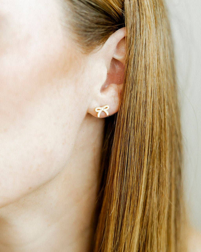 Screwback Stud Earrings - Sadie Bow White