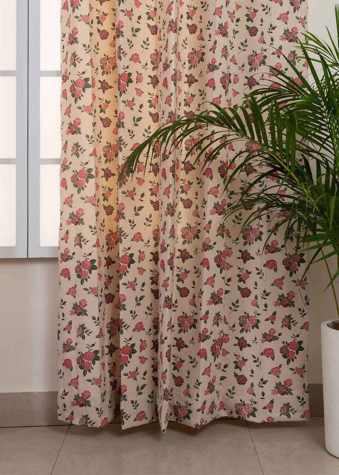 Wild Roses printed cotton Fabric - Red
